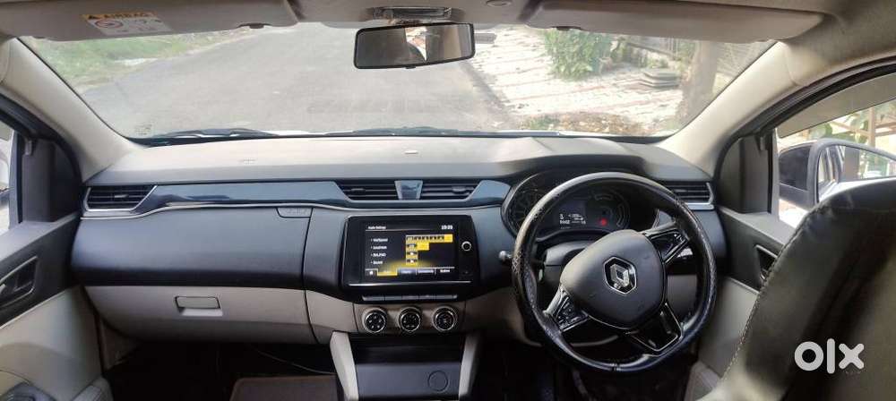 Renault Triber Rxt, 2022, Petrol