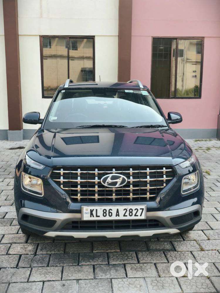 Hyundai Venue 1.2 S (o), 2022, Petrol