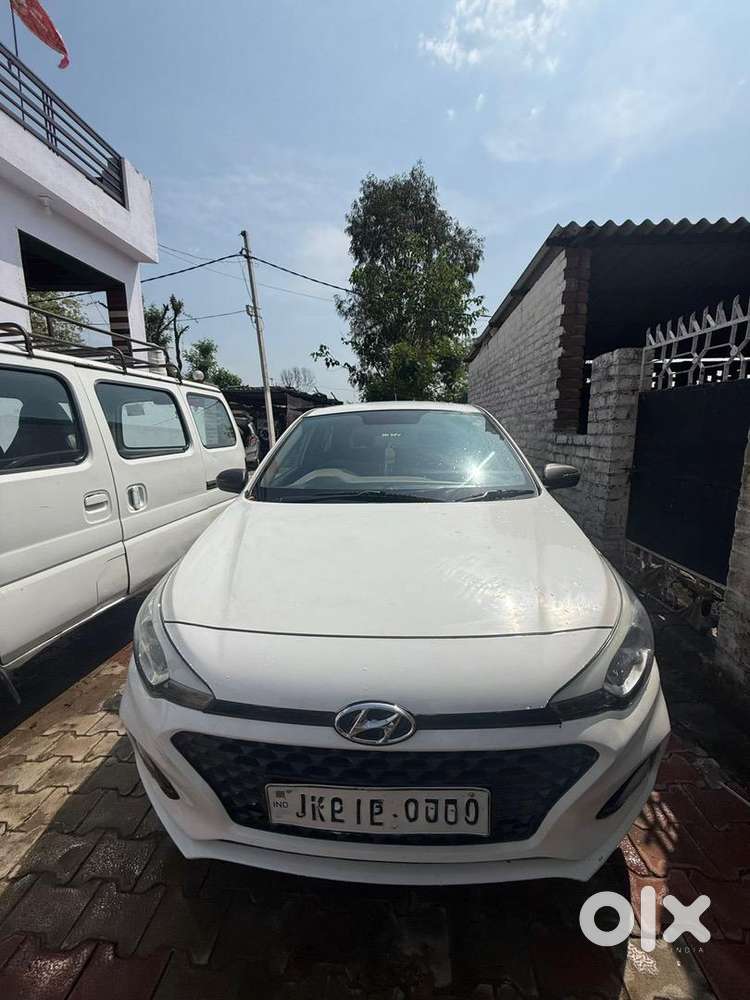 2019 Hyundai Petrol Manual 70000 Km Driven