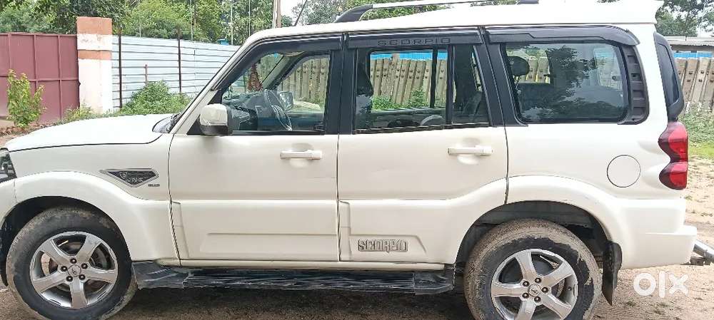 Mahindra Scorpio 2019 Variant S11
