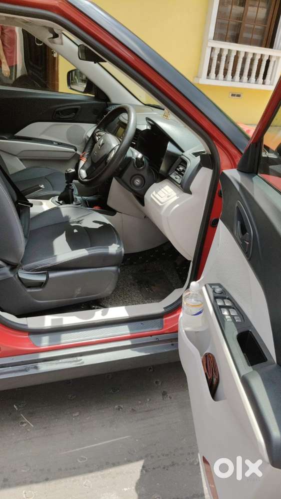 Mahindra Xuv300 Petrol 2022