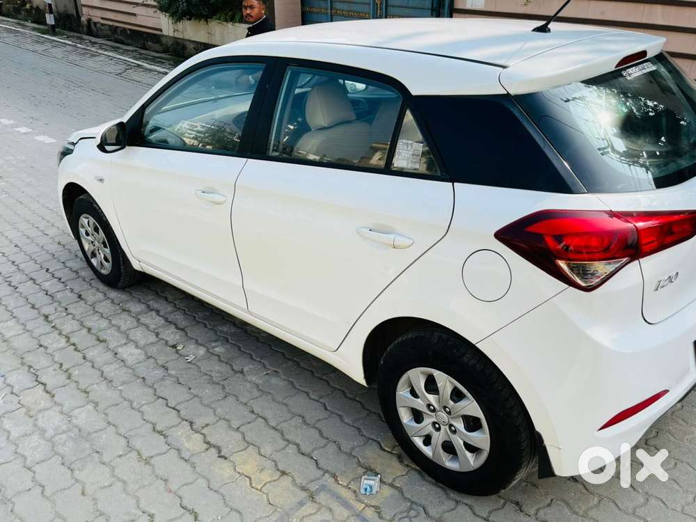 Hyundai I20 Magna 1.2 Mt, 2017, Petrol