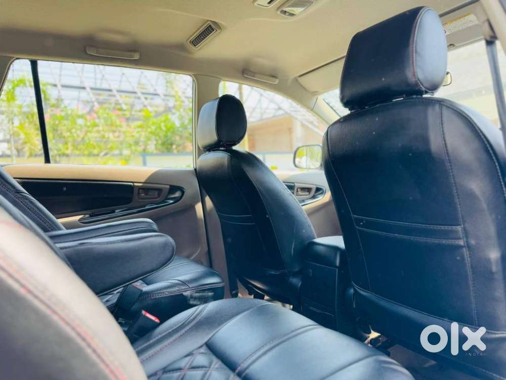 Toyota Innova 2.5 Z Diesel 7 Seater, 2016, Diesel