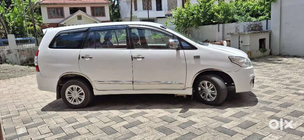 Toyota Innova Diesel 2014toyota Innova G 2014 Model - Manual Transmiss
