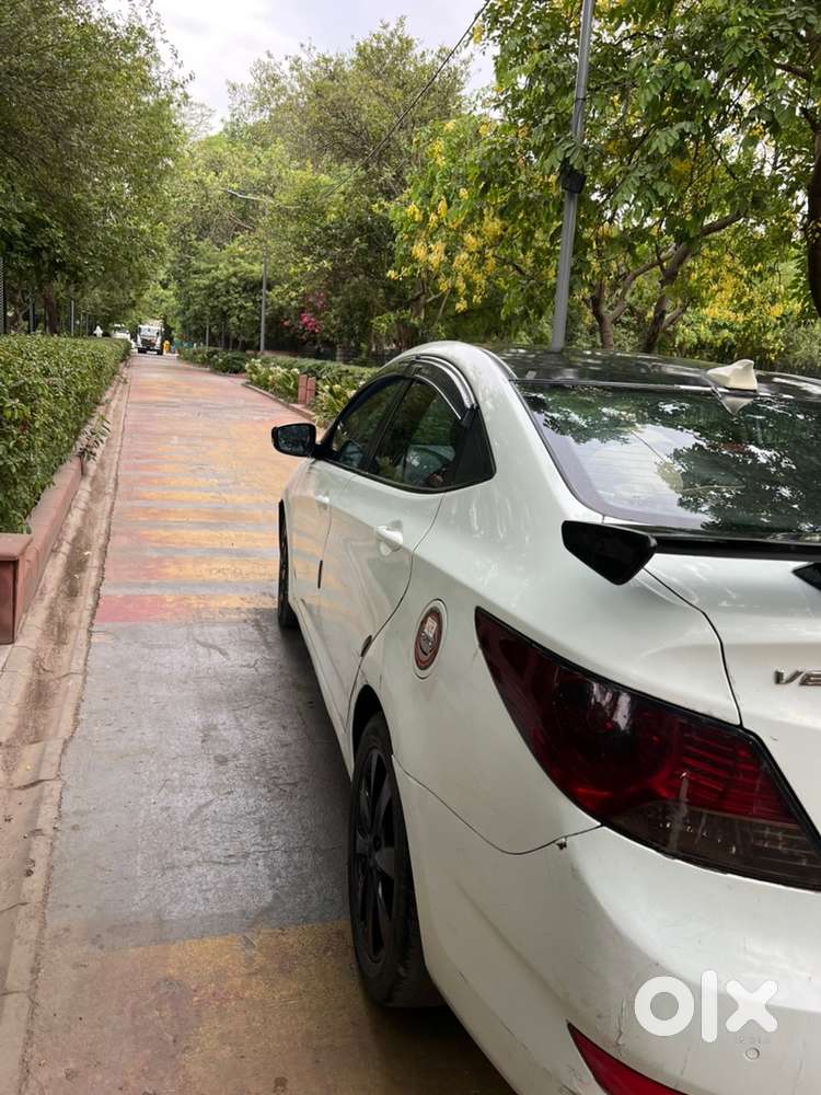 Hyundai Verna Fluidic 2012