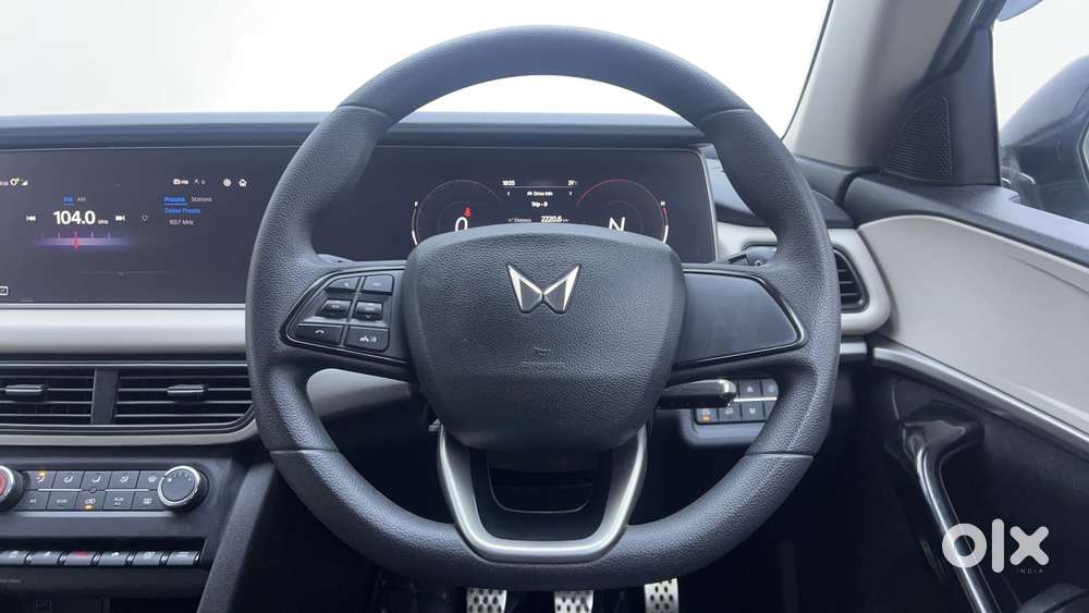 Mahindra Xuv700 2.2 Ax 5 Diesel Mt 7 Str, 2023, Diesel