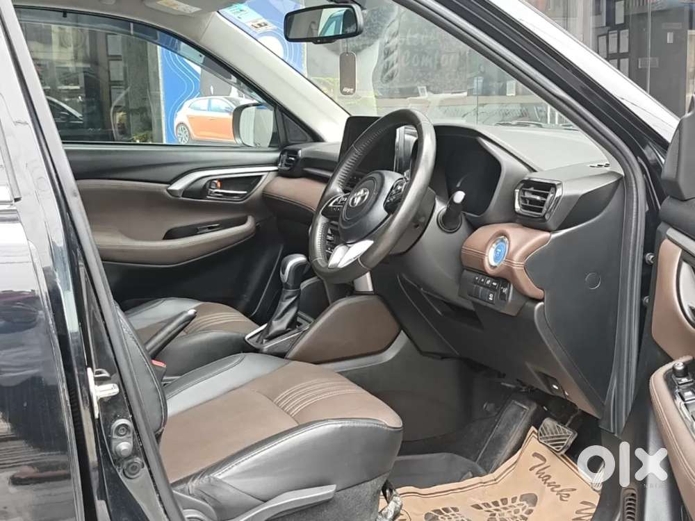 Toyota Urban Cruiser Hyryder 1.5 S Hybrid, 2024, Petrol