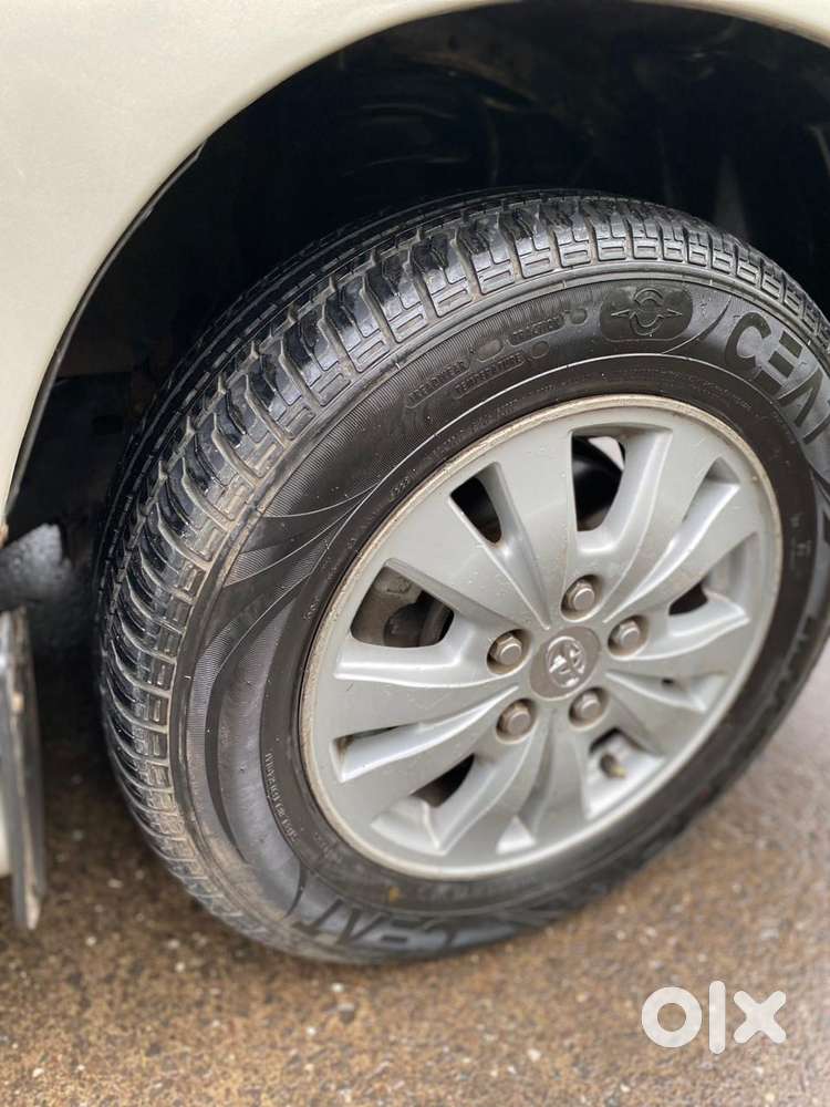 Toyota Innova 2.5 Vx 8 Str Bs-iii, 2011, Diesel