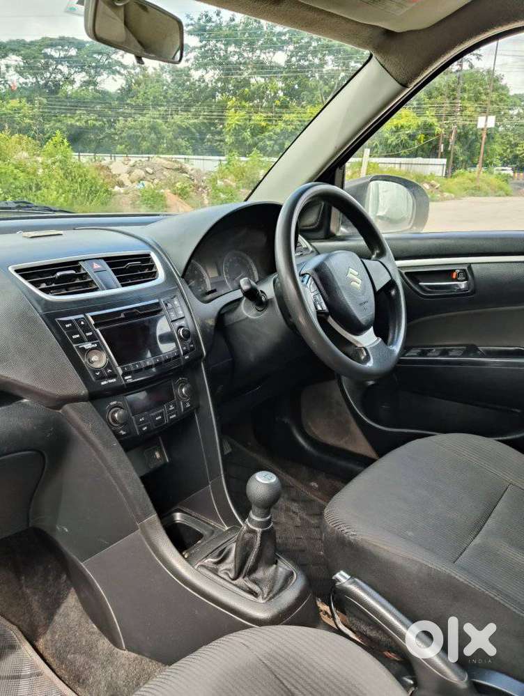 Maruti Suzuki Swift Zxi, 2013, Petrol