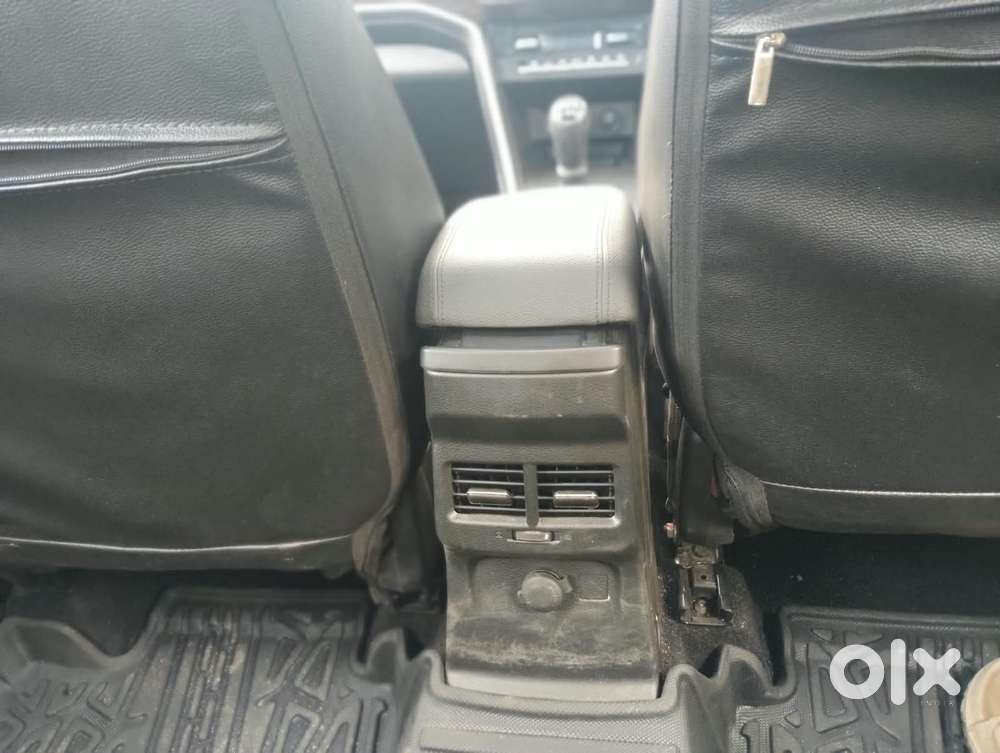 Maruti Suzuki Brezza 1.5 Zxi Smart Hybrid, 2023, Petrol