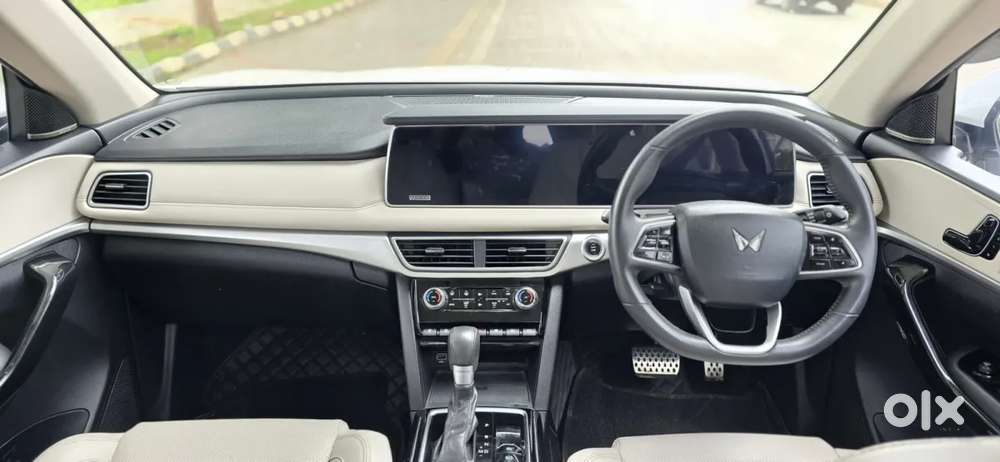 Mahindra Xuv700, 2022, Diesel