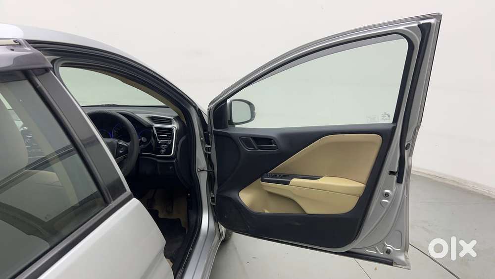 Honda City I-vtec Sv, 2016, Petrol