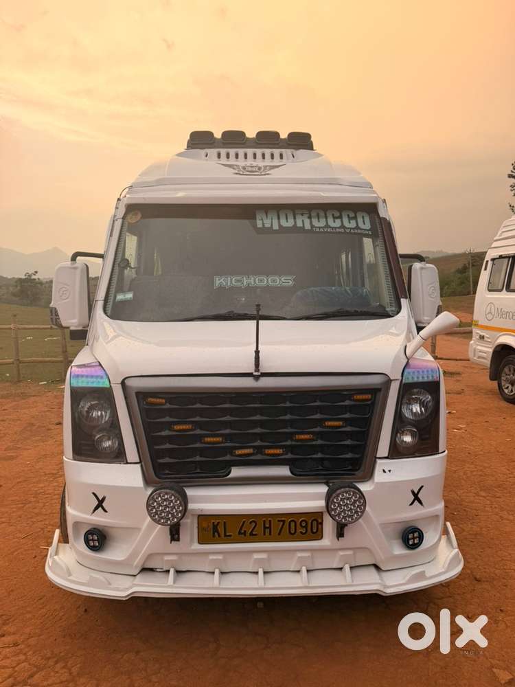 Force Motors Traveller