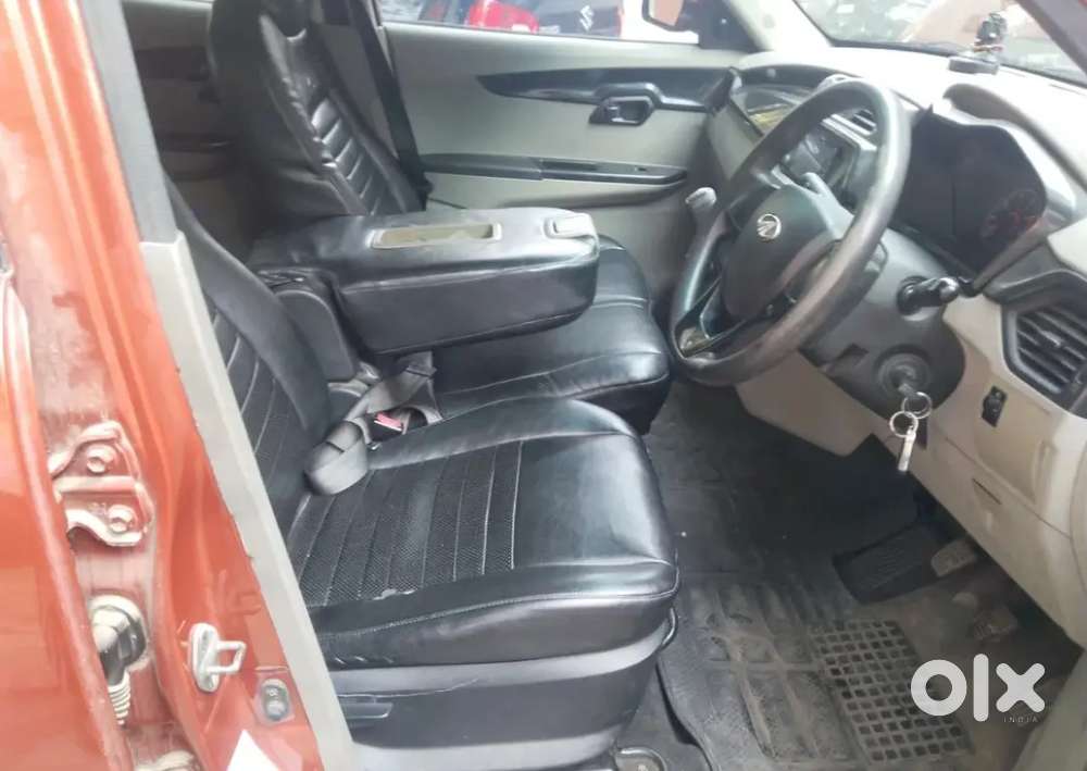 Mahindra Kuv 100 2016 Petrol 28000 Km Driven