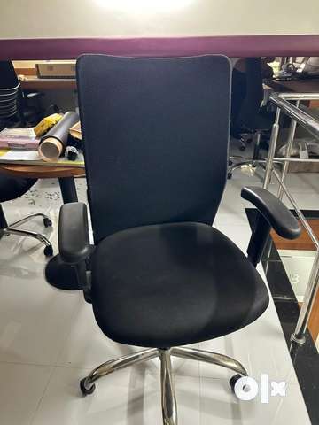 Second hand office chairs deals for sale olx