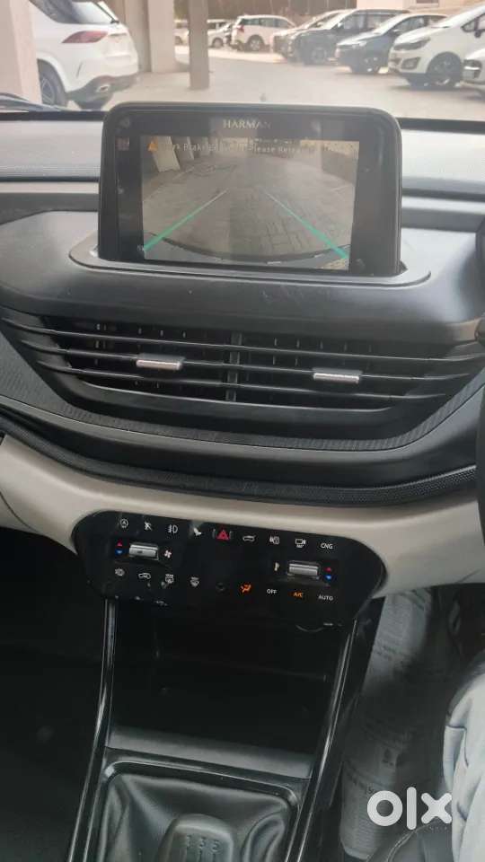Tata Altroz, 2025, Cng & Hybrids