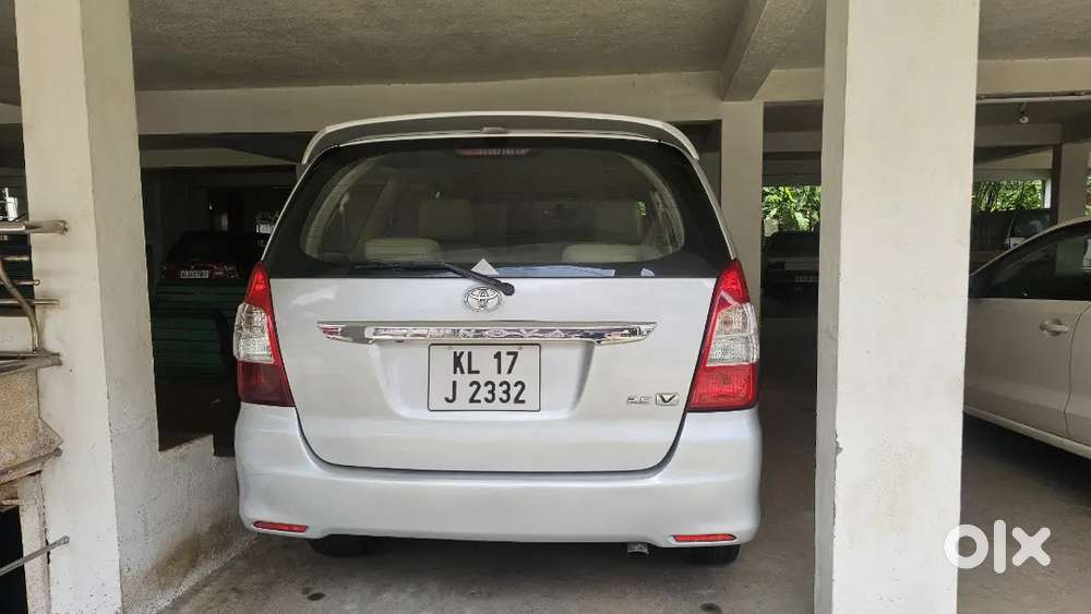 Toyota Innova 2012 Diesel Well Maintained