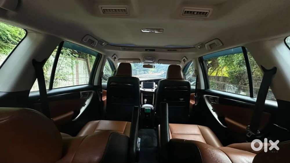 Toyota Innova Crysta 2.7 Zx At, 2022, Petrol