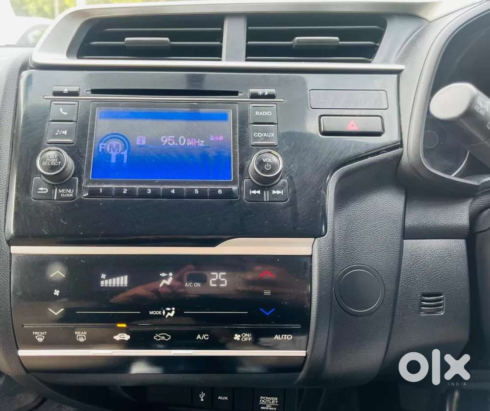 Honda Jazz V Cvt, 2017, Petrol