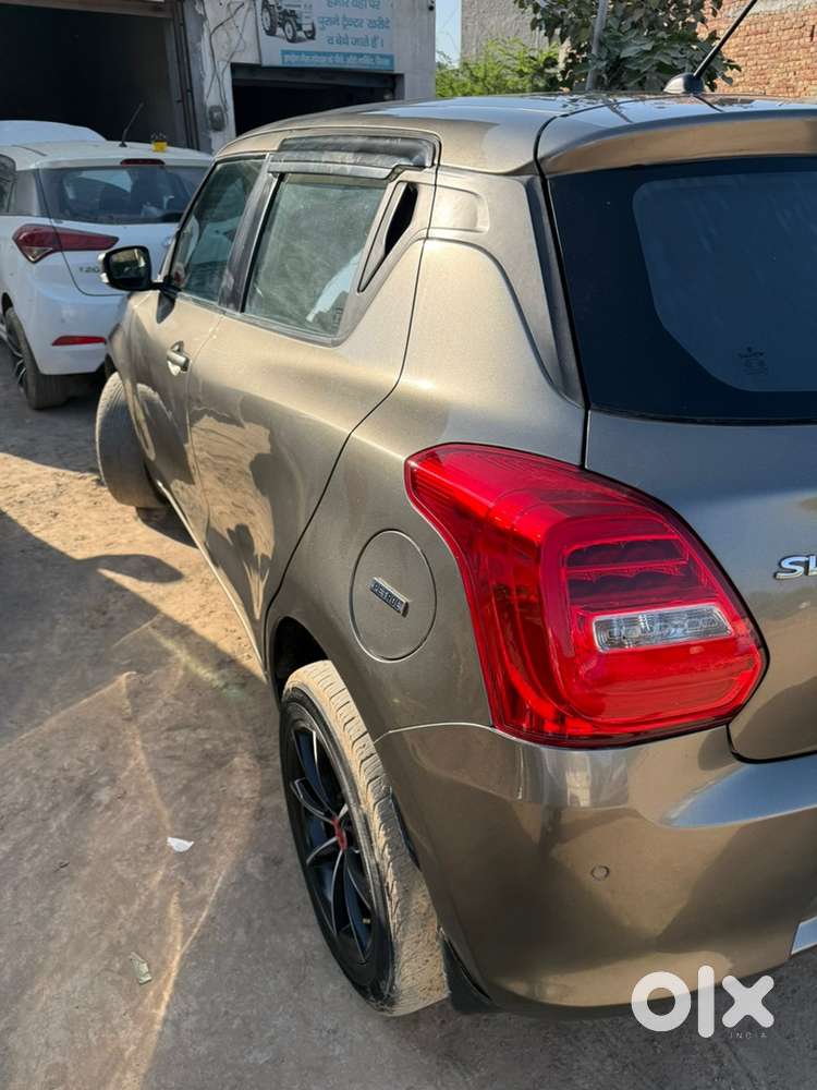 Maruti Suzuki Swift 2019 Vxi Amt