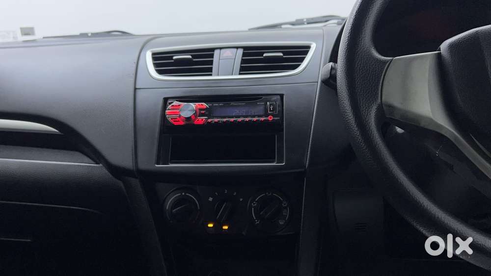 Maruti Suzuki Swift Vvt Vxi, 2013, Petrol
