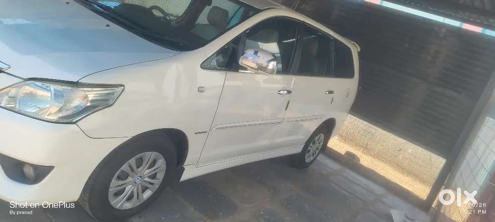 Toyota Innova 2.5 G3 2012