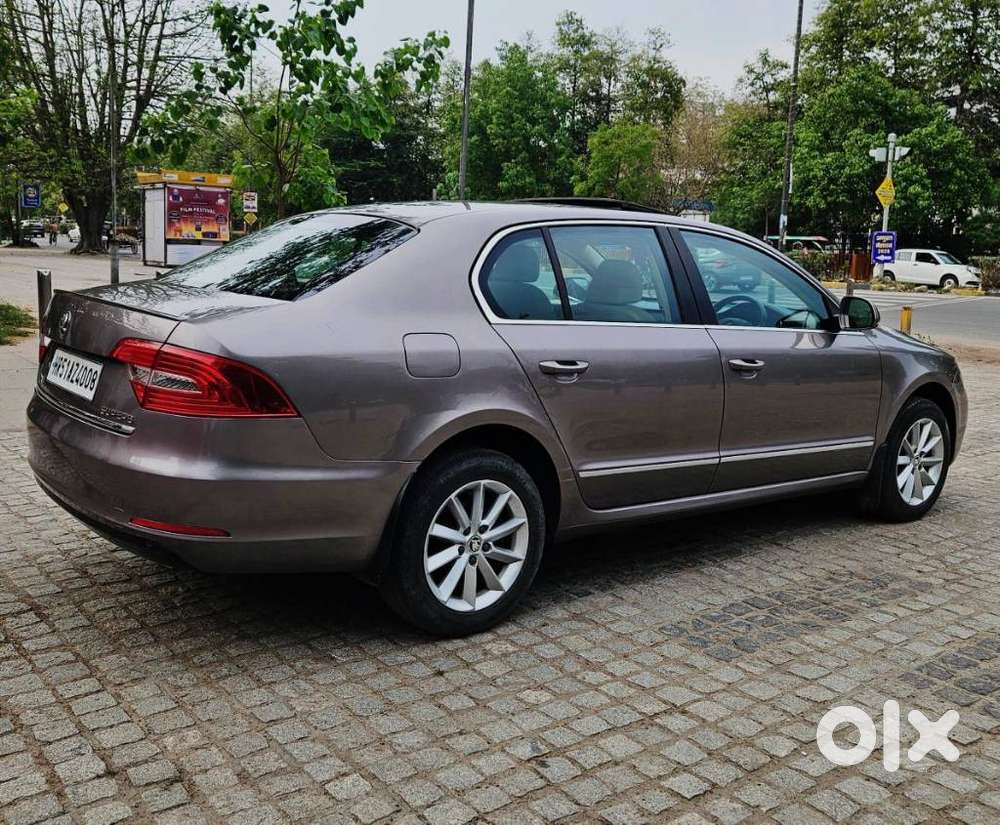 Skoda Superb Elegance 1.8 Tsi At, 2014, Petrol
