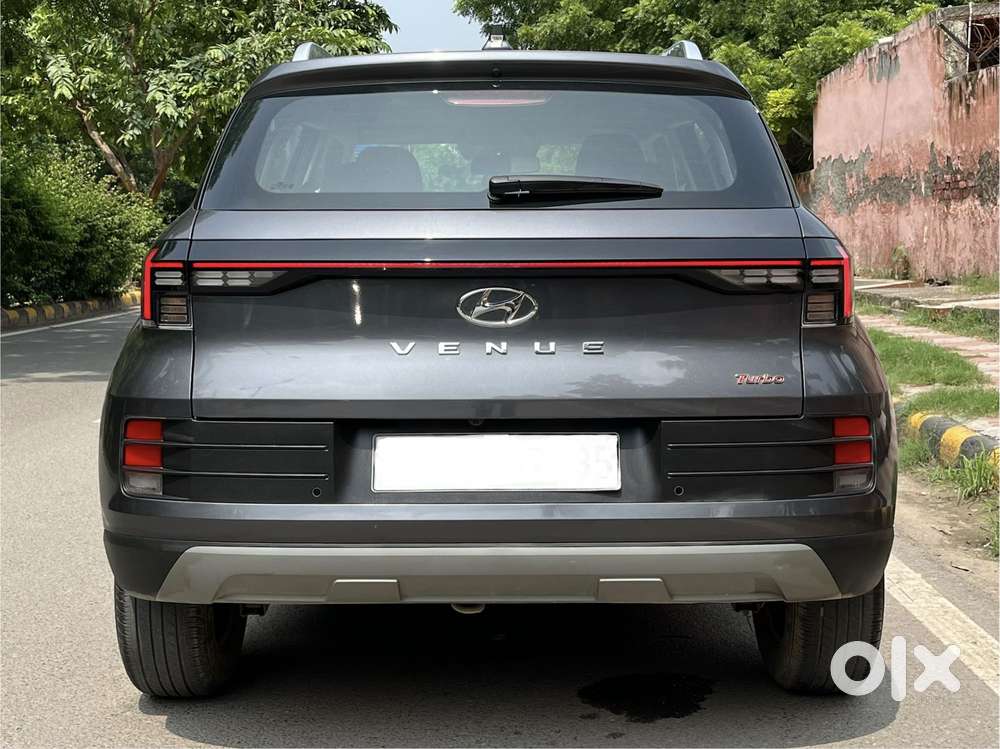 Hyundai Venue 1.0 S (o) Turbo Dct, 2023, Petrol