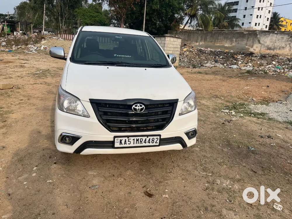 Toyota Innova V Model 2011 5th Owner