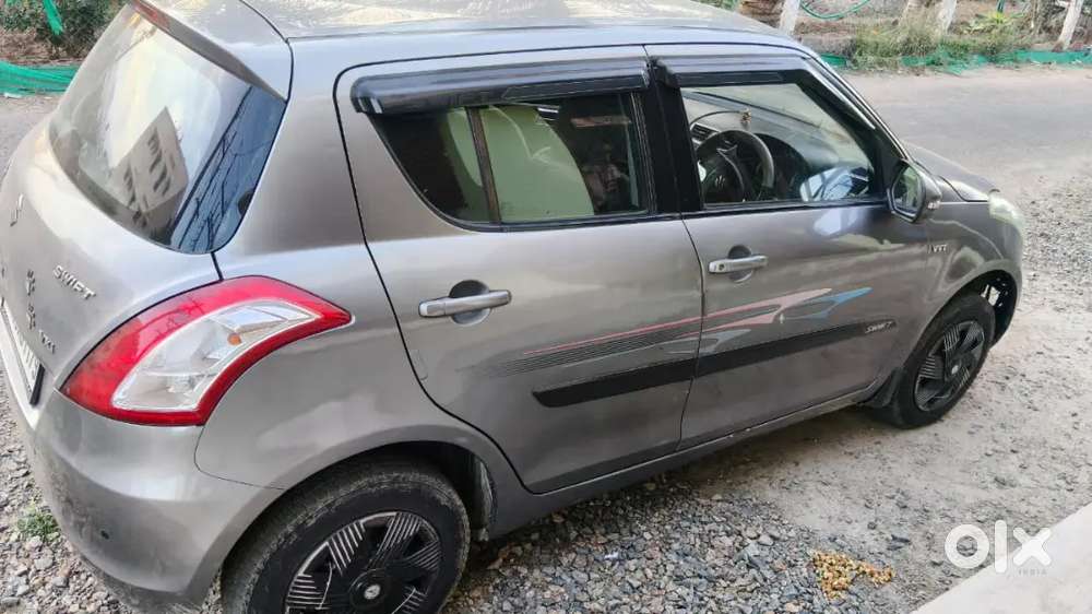 Maruti Suzuki Swift 2012 Petrol Manual
