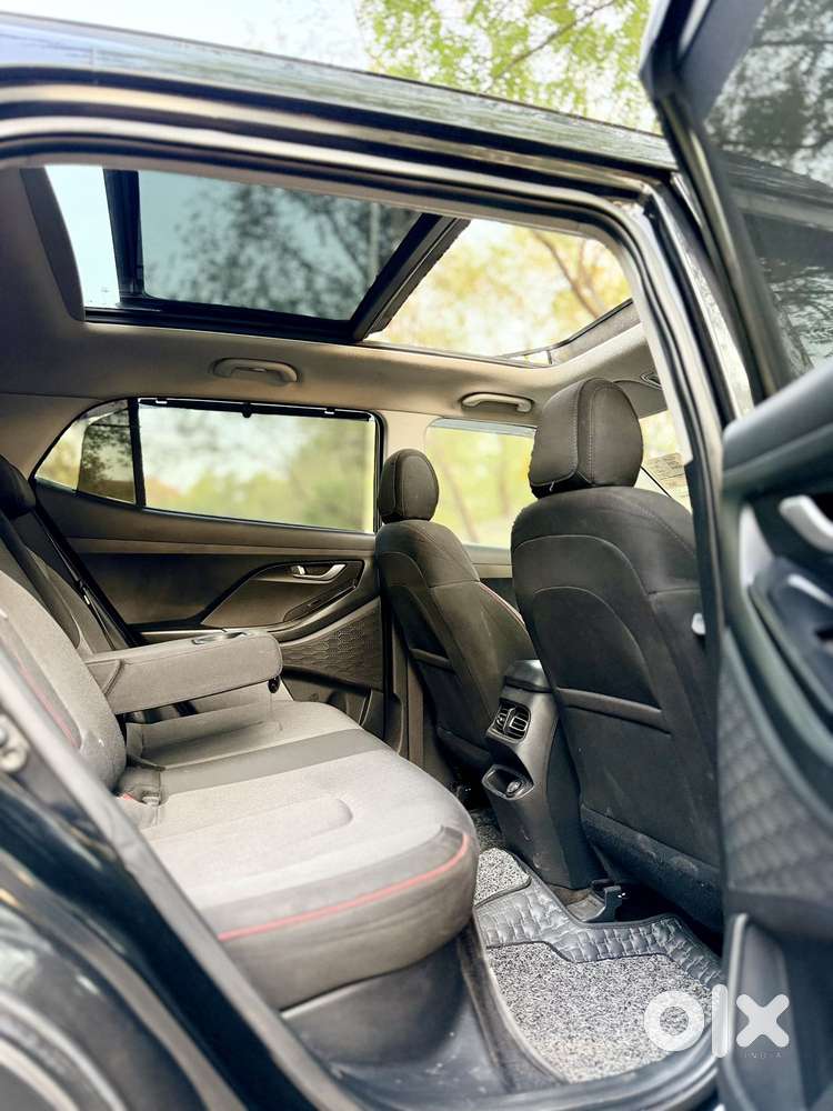 Hyundai Creta 1.5 S Plus Knight Petrol Dual Tone, 2024, Petrol