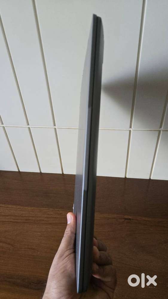 Lenovo IdeaPad Flex 5 (82XX007JIN) in mint condition.