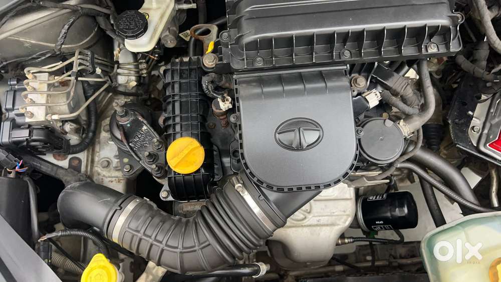Tata Tiago Xza, 2018, Petrol