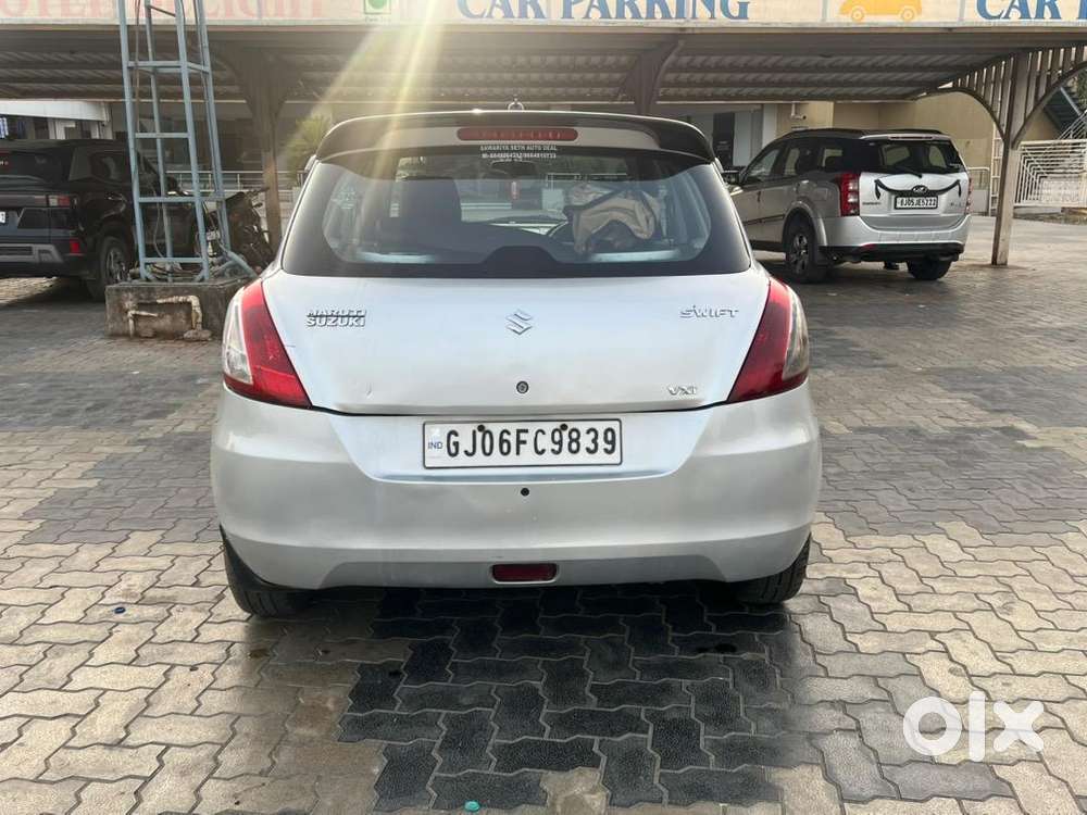 Maruti Suzuki Swift 2012 Cng & Hybrids 76000 Km Driven