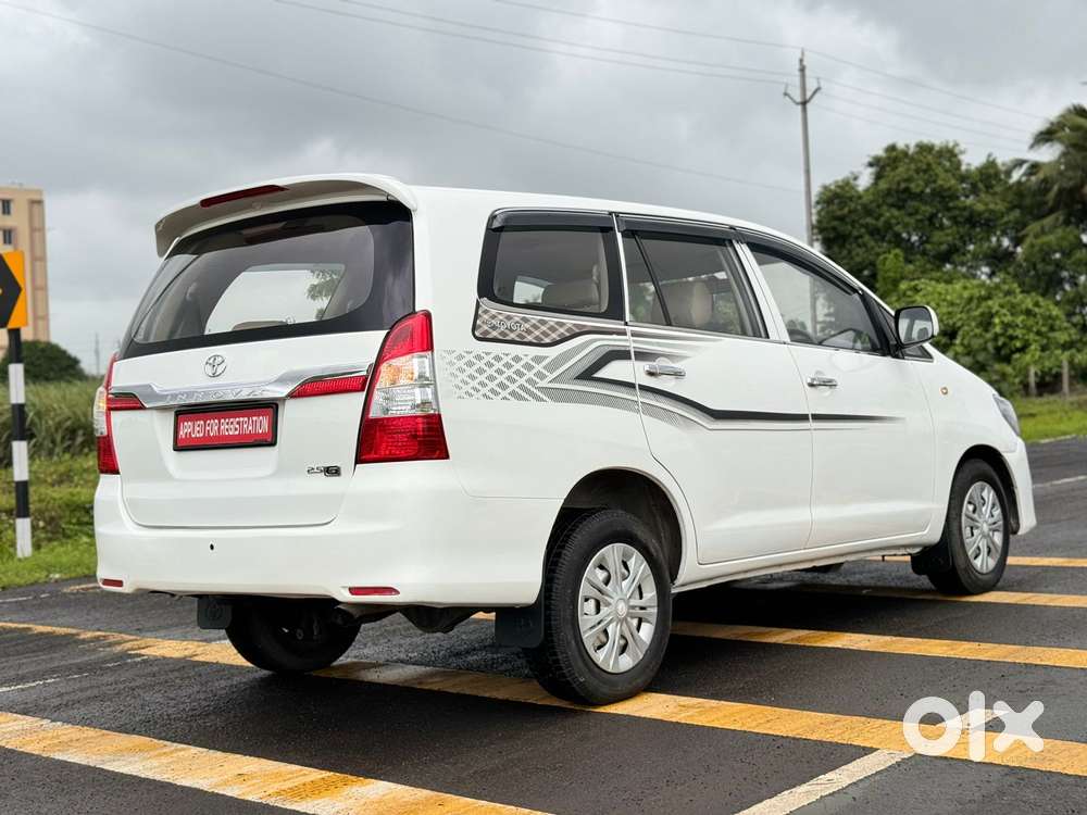 Toyota Innova 2.5 G (diesel) 8 Seater, 2016, Diesel