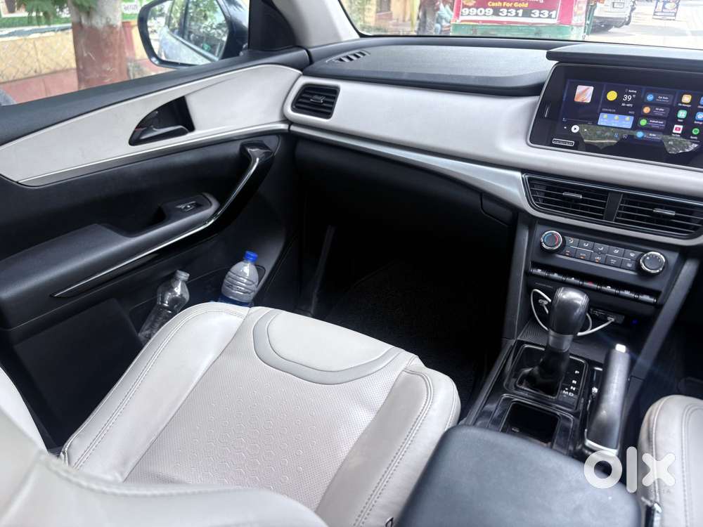 Mahindra Xuv700 2.2 Ax 5 Diesel At 7 Str, 2023, Diesel