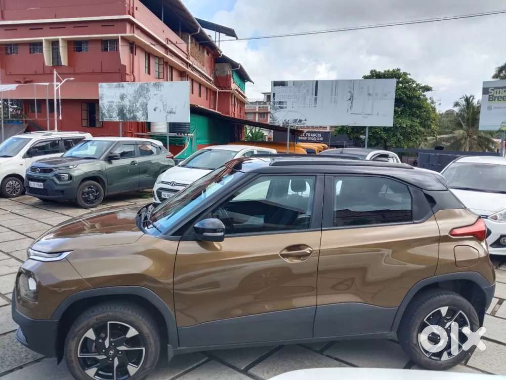 Tata Punch Creative Dual Tone Amt Sunroof, 2023, Petrol