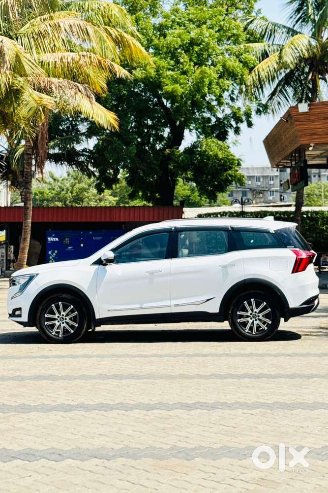 Mahindra Xuv700 2.2 Ax 7 Diesel At Luxury Pack Str Awd, 2023, Diesel
