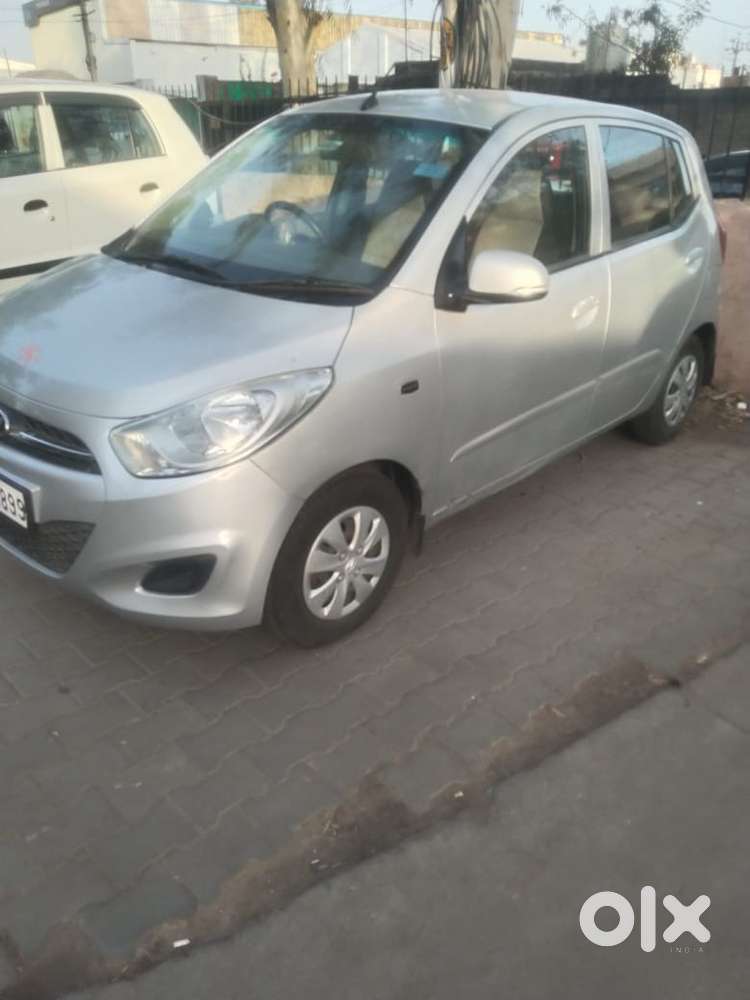 Hyundai Petrol Manual 2011