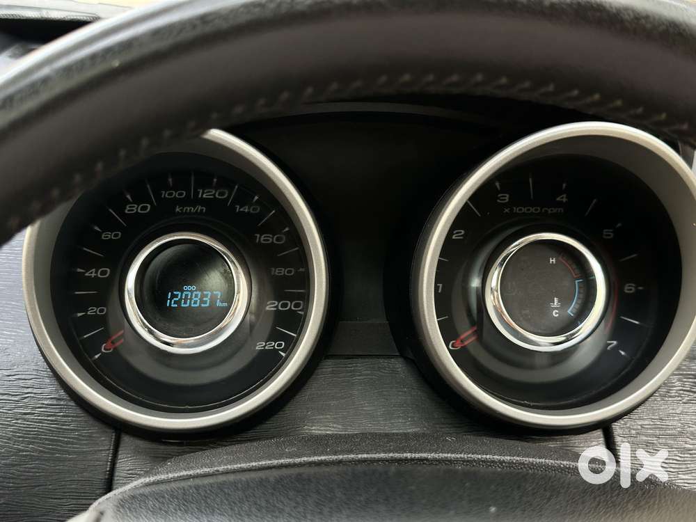 Mahindra Xuv500 2.2 W10, 2015, Diesel