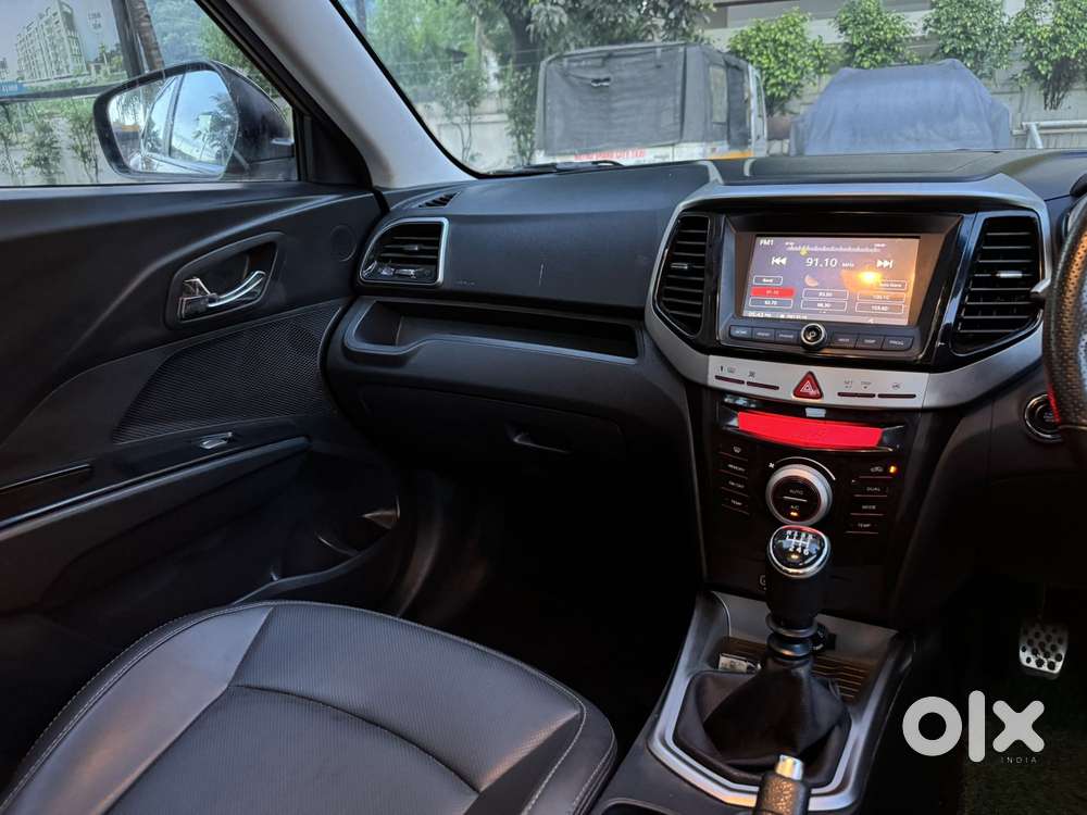 Mahindra Xuv300 W8 Option Dual Tone, 2023, Petrol