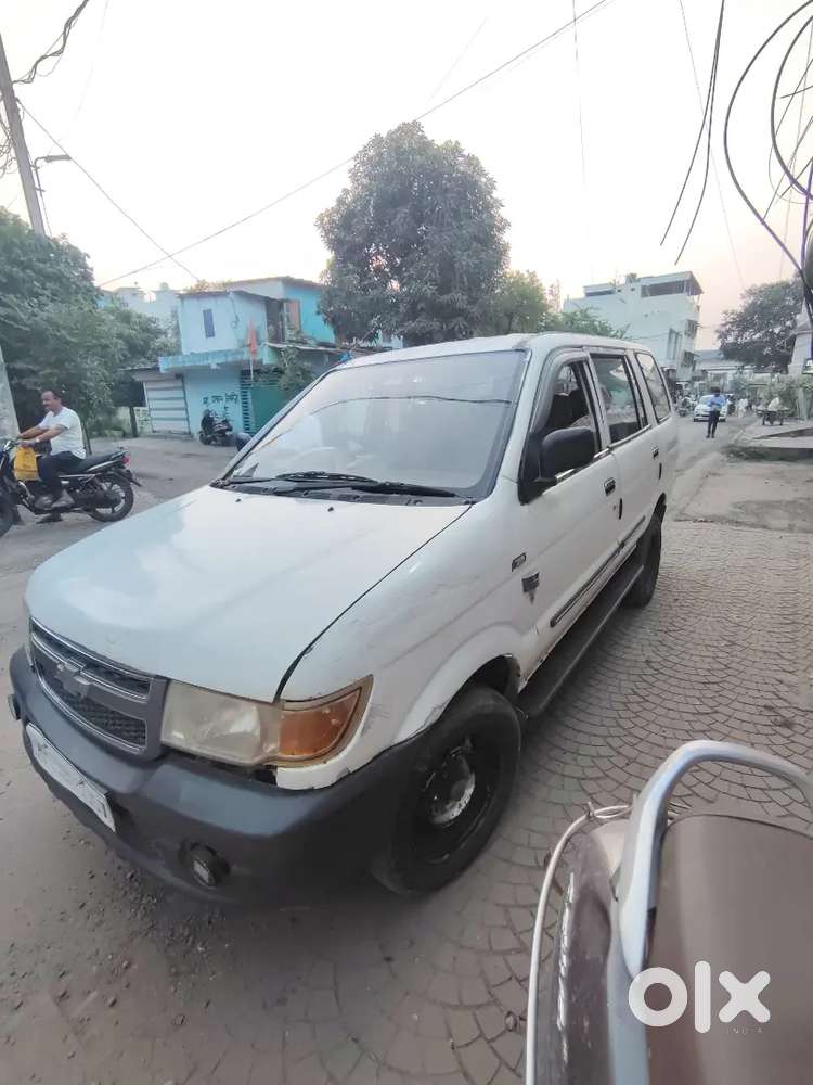 Chevrolet Tavera 2012 Diesel 10 Seater