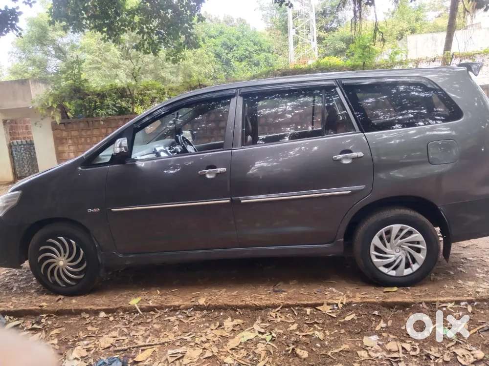 Toyota Innova 2.5 G 2010