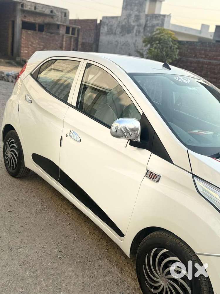 2019 Eon Era+ Air Bag Model Top