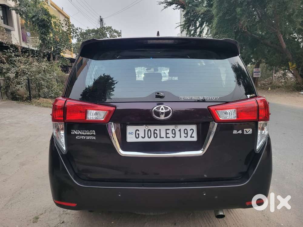 Toyota Innova Crysta 2.4 Vx Mt 8s, 2017, Diesel