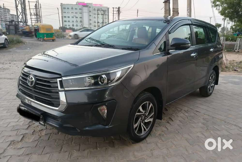 Toyota Innova Crysta Diesel 2021 Variant