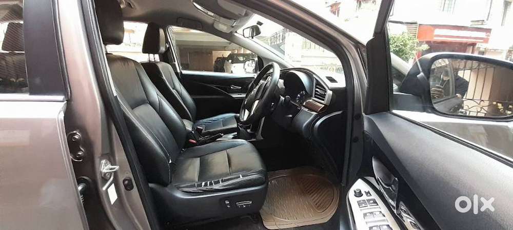 Toyota Innova Crysta 2.4 Z 7 Str, 2016, Diesel