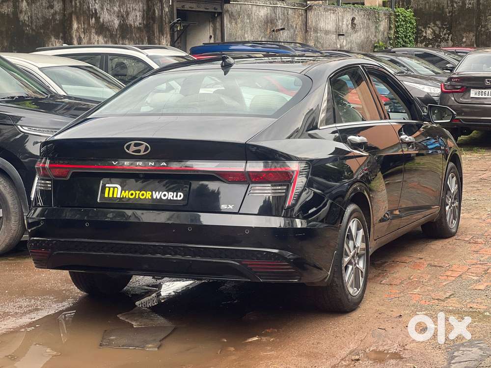 Hyundai Verna 1.5 Sx (o) Vtvt Ivt, 2023, Petrol