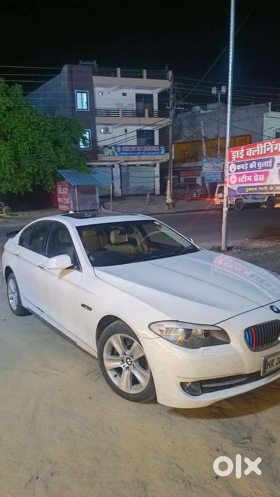 Bmw 5 Series 523i 2011 All Good Well Maintain Hr Number