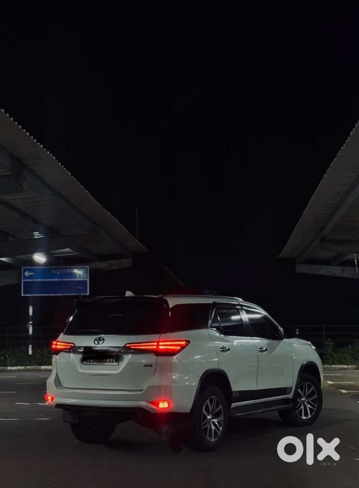 Toyota Fortuner 2021 Diesel 960000 Km Driven